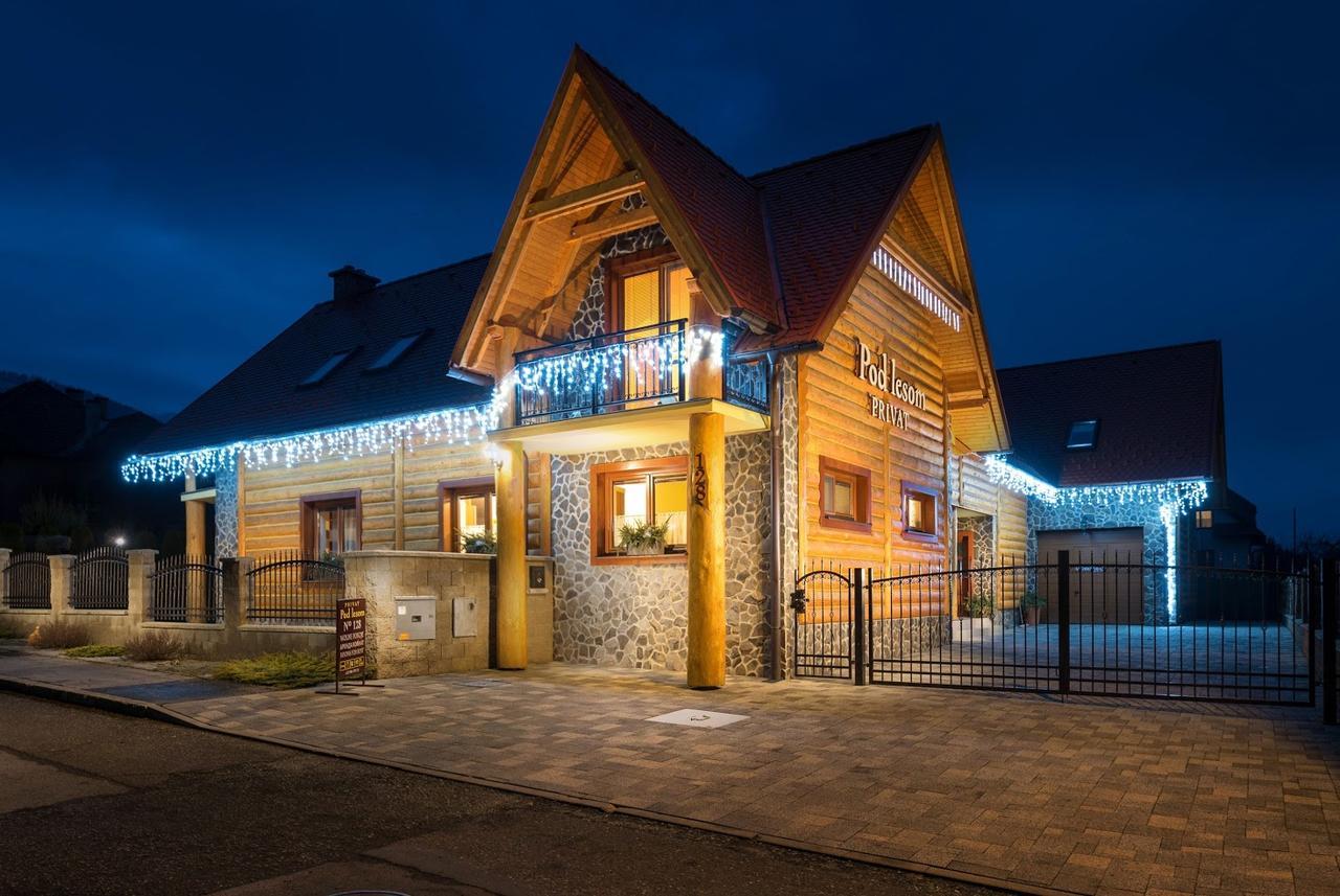 Guest House Privat Pod Lesom Pavčina Lehota Eksteriør billede