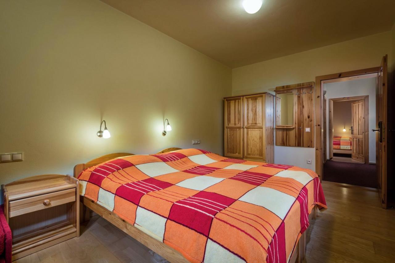 Guest House Privat Pod Lesom Pavčina Lehota Eksteriør billede