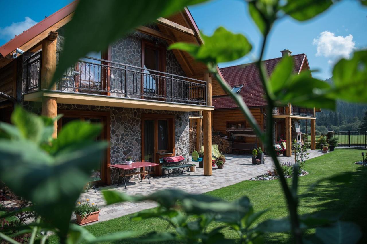 Guest House Privat Pod Lesom Pavčina Lehota Eksteriør billede